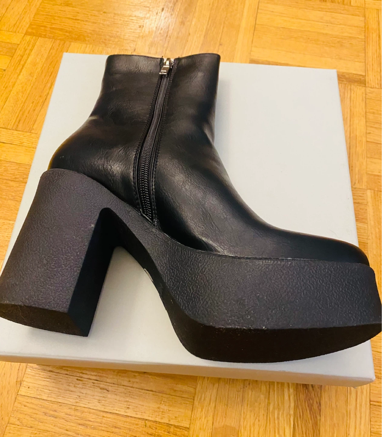 Lamoda Black Platform Boots - photo 4