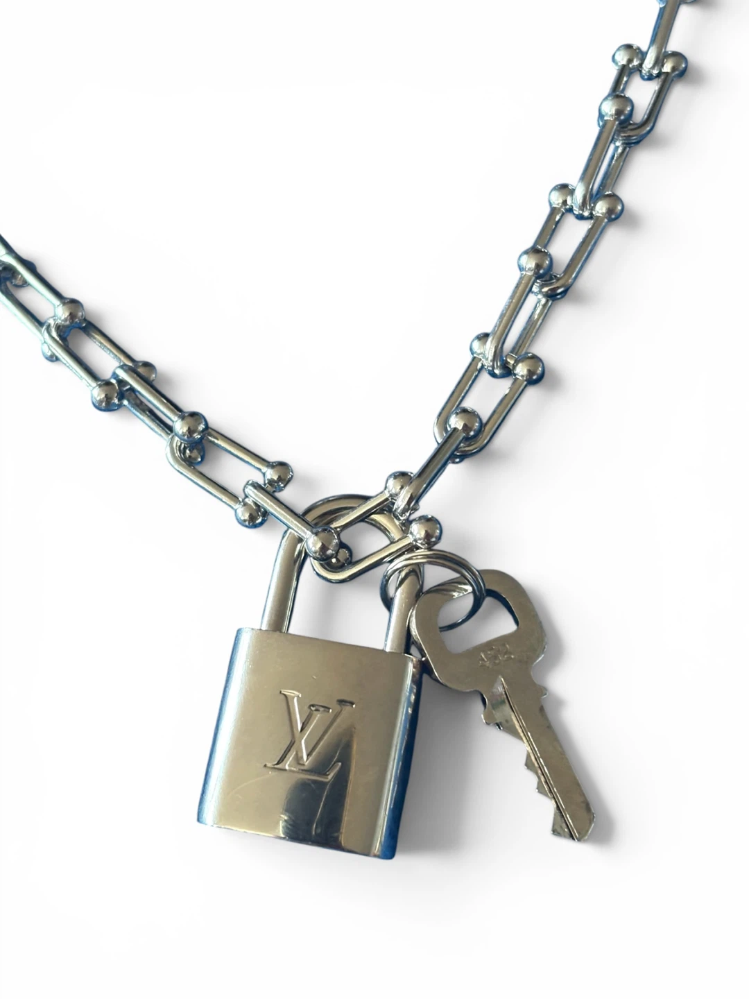 Louis Vuitton Paris Padlock and Chain Necklace - photo 3