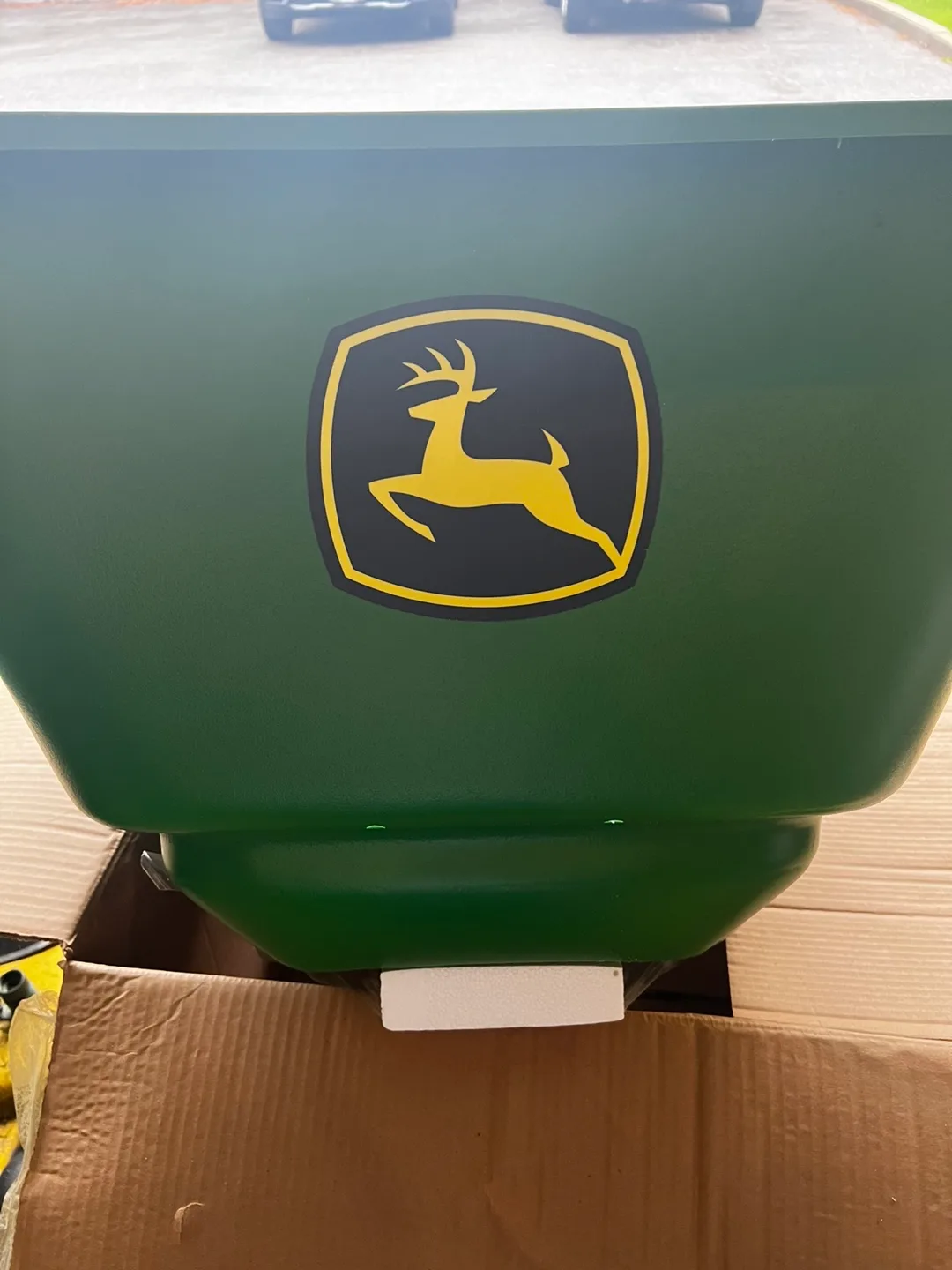 NEW John Deere LPBS 36JD Broadcast Spreader - photo 4