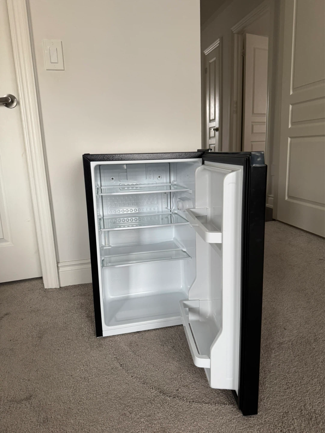 Insignia Mini Fridge - photo 3