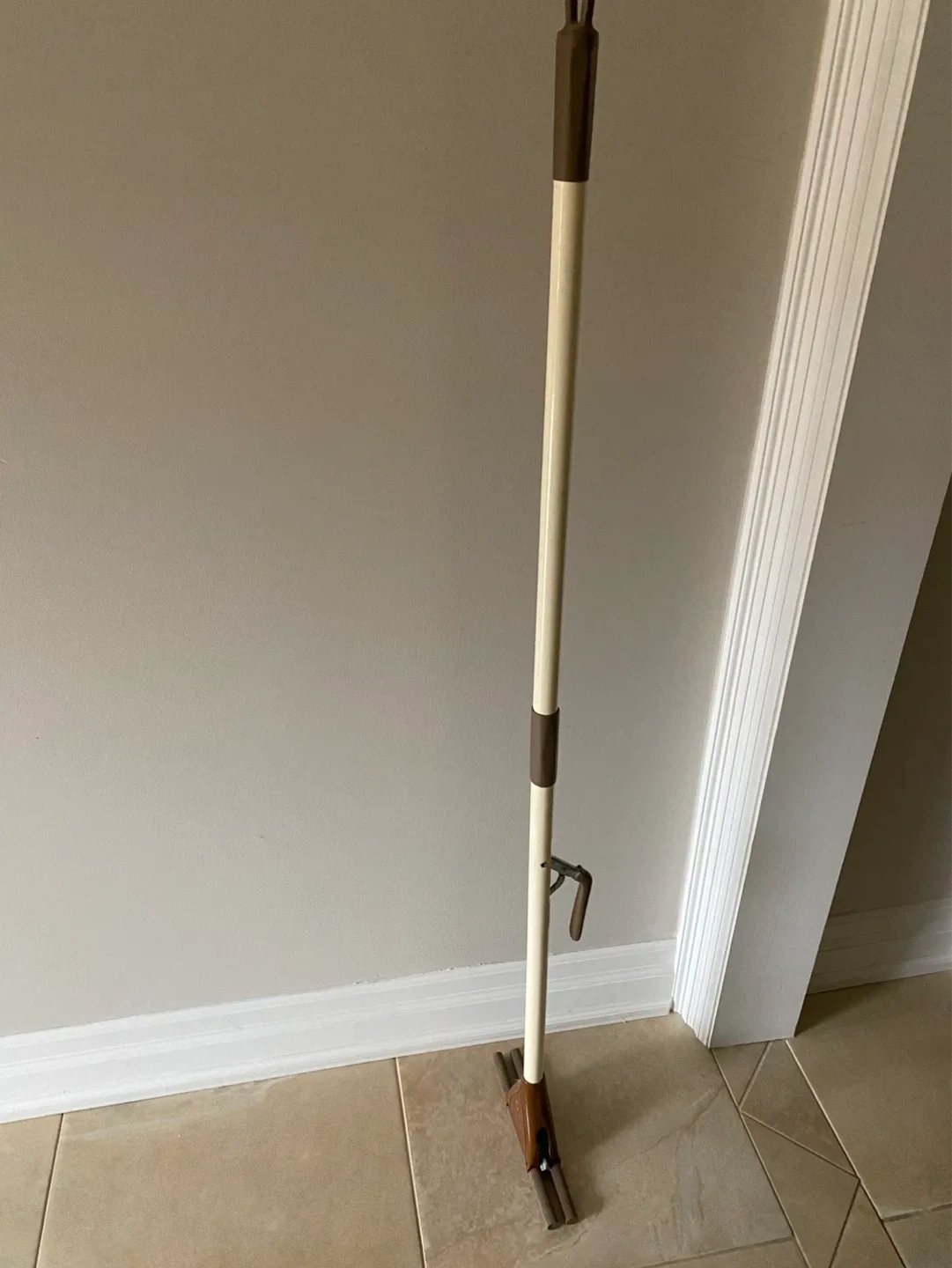 Brown and White Mop - photo 2