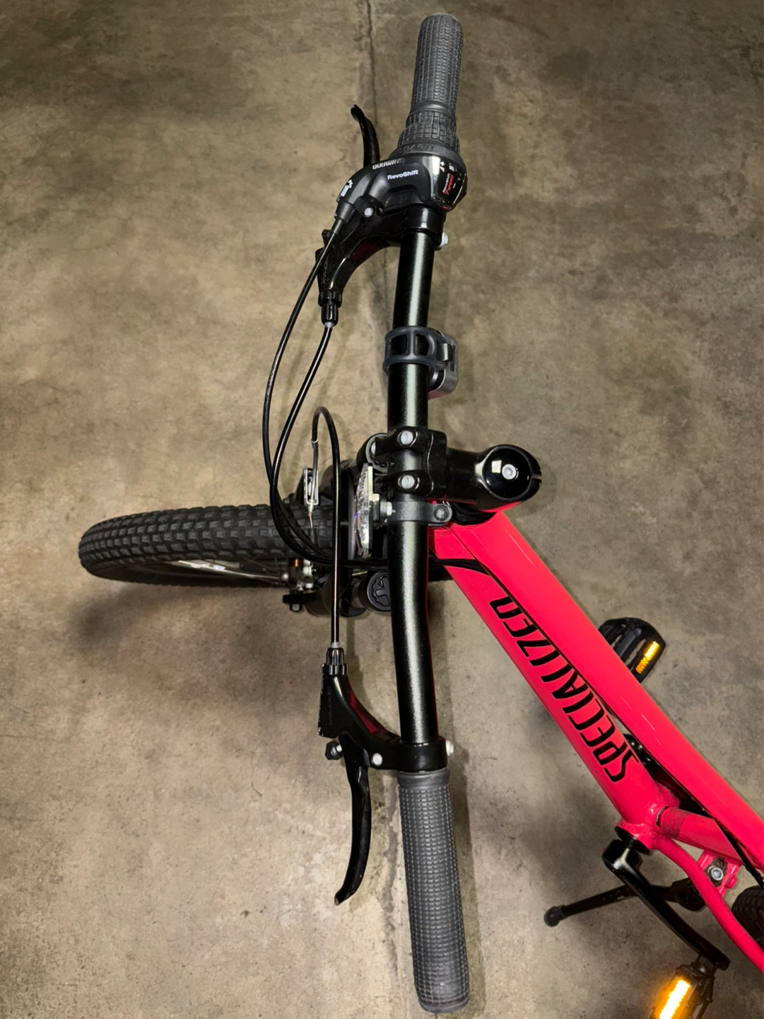 Specialized Hotrock Kids Bike - photo 4