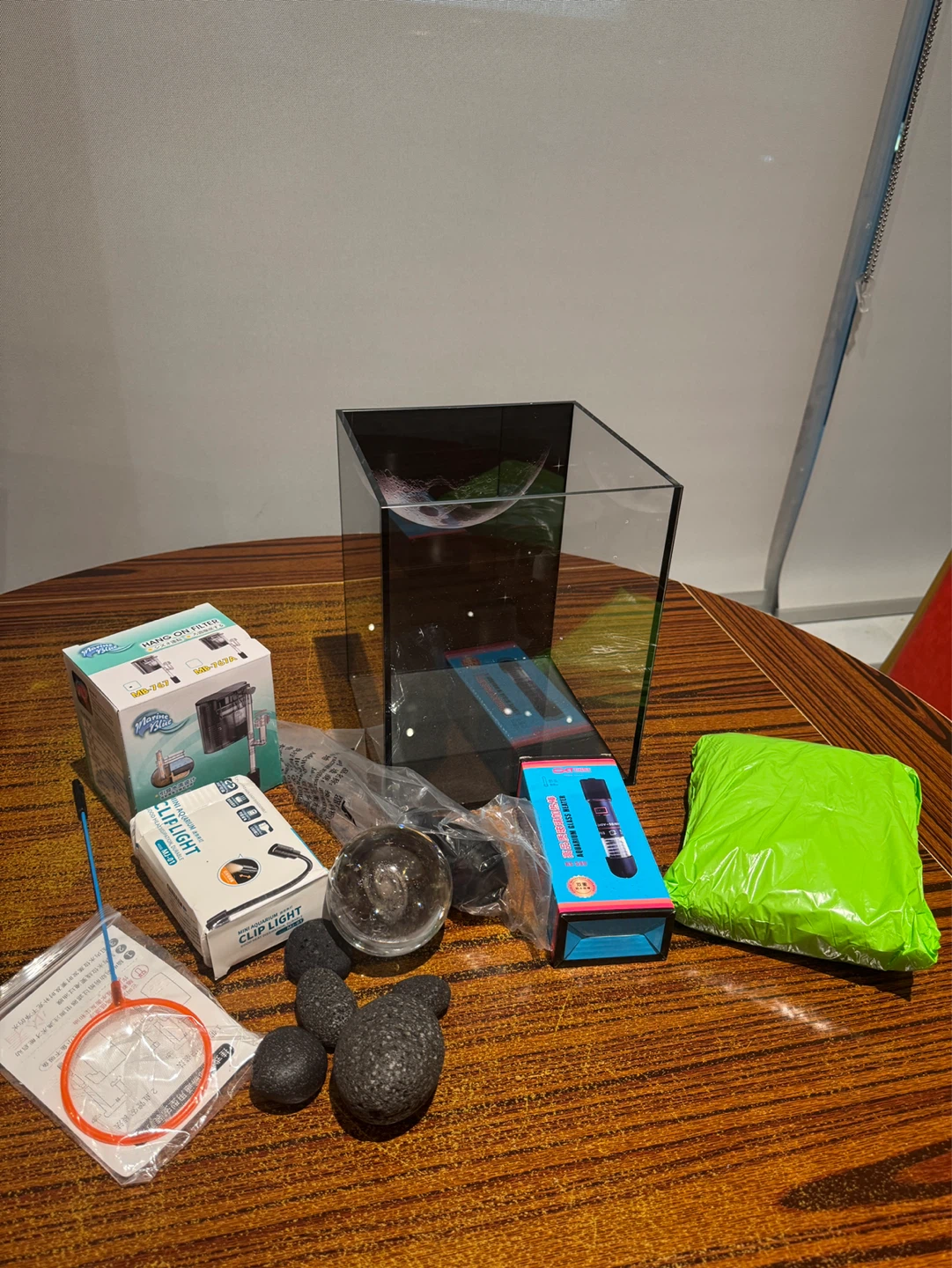 Mini Aquarium Kit with Clip Light and Accessories - photo 2