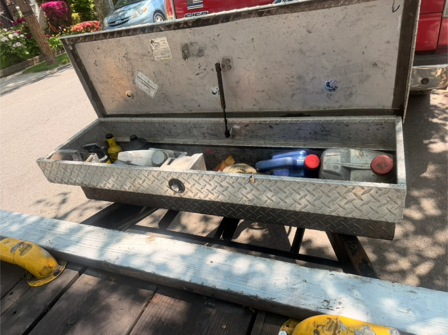 Diamond Plate Aluminum Truck Tool Box 48 Inches - photo 4