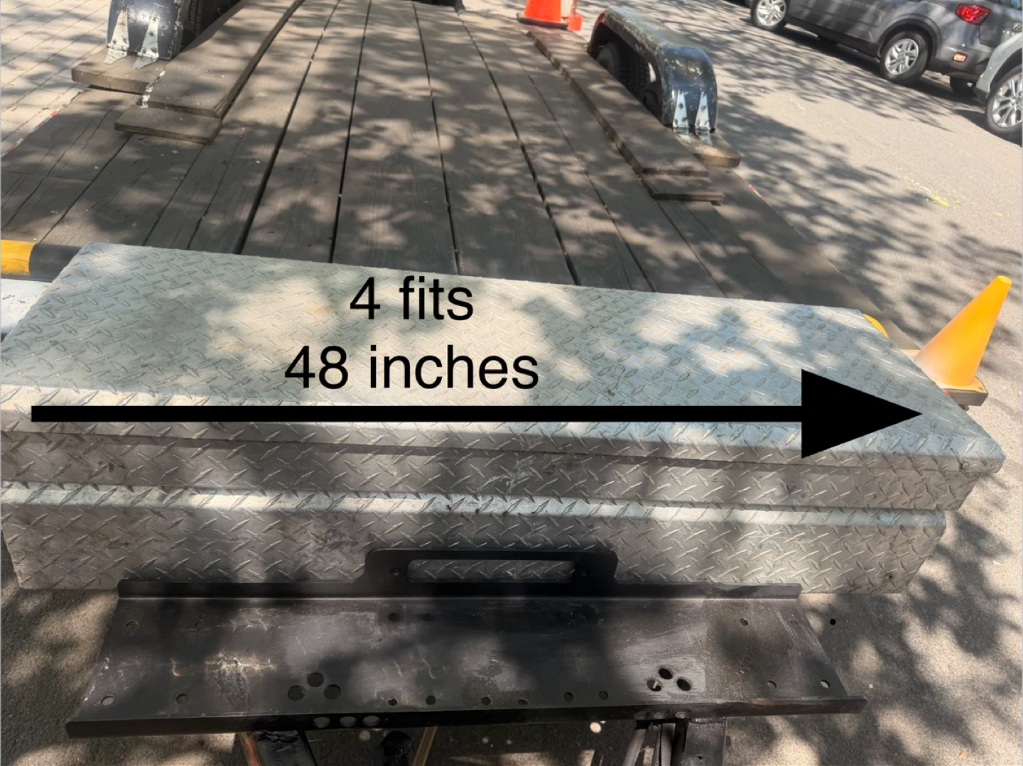 Diamond Plate Aluminum Truck Tool Box 48 Inches - photo 2