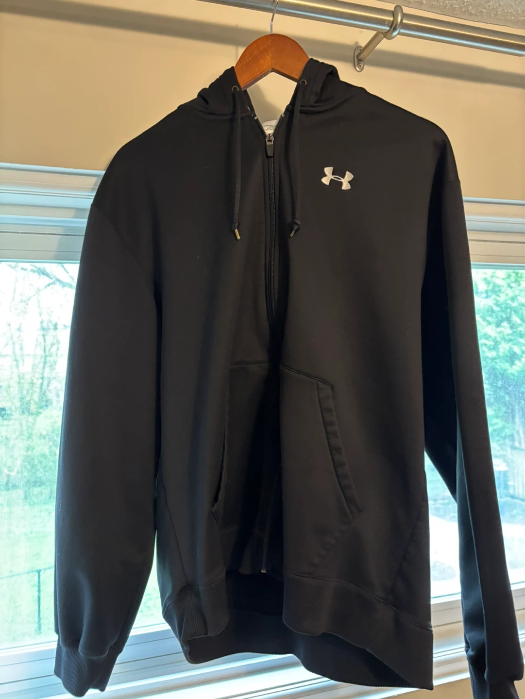 Under Armour Black Zip-Up Hoodie - Large - photo 2