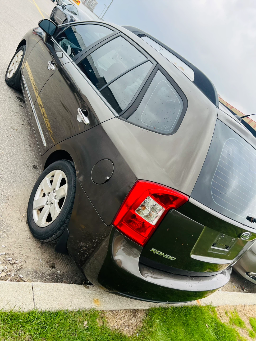 Kia rondo 2009 - photo 4