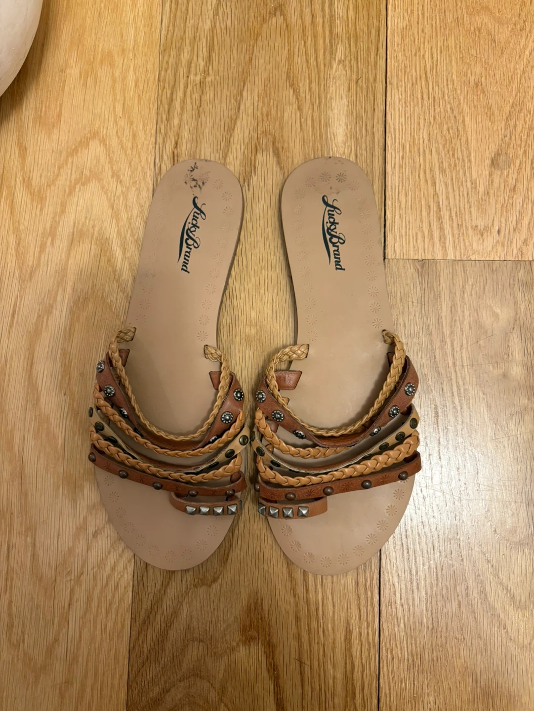 Lucky Brand Women's Flat Sandals - size 8.5