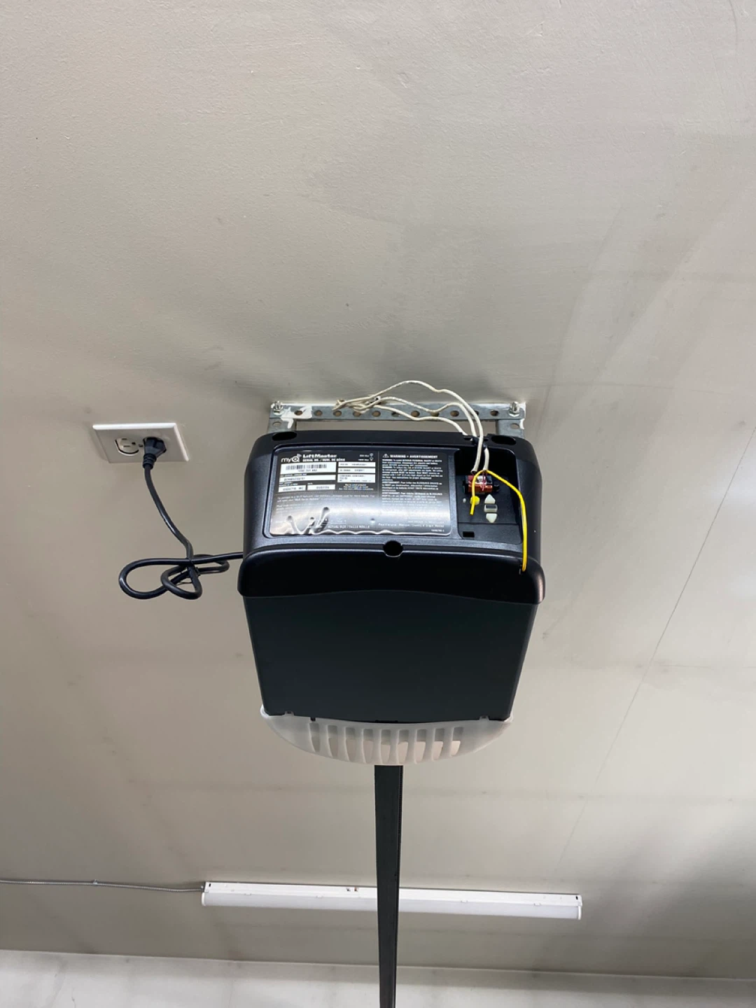 LiftMaster Garage Door Opener - photo 2