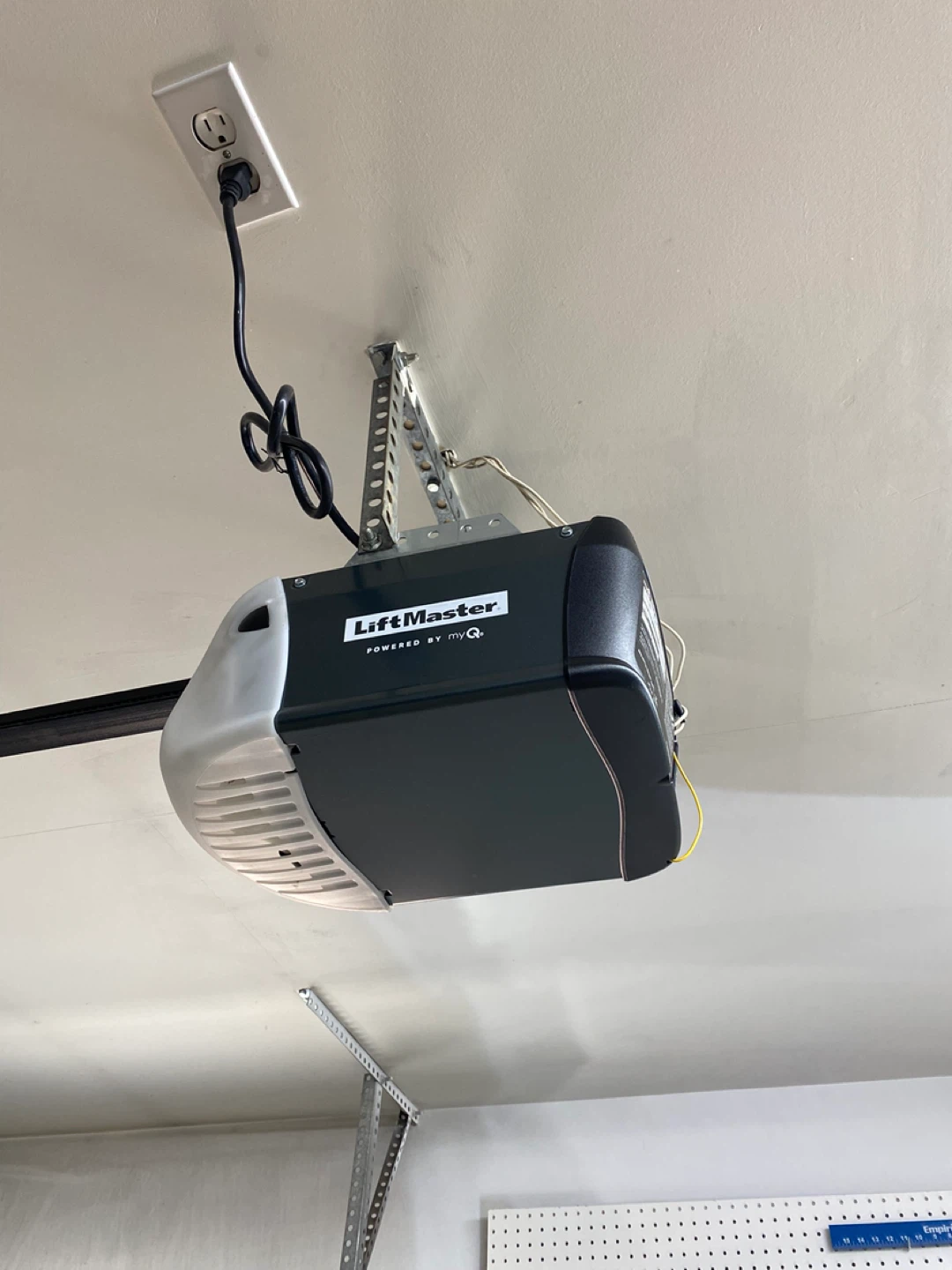 LiftMaster Garage Door Opener - photo 3