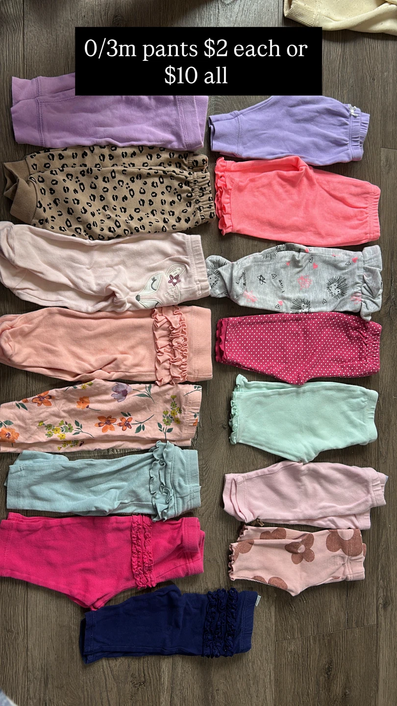 0-3m Baby Clothes Bundle - photo 4