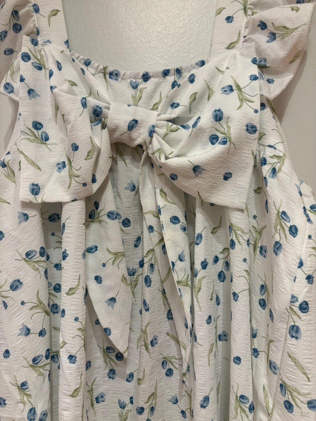 White Blue Floral Ruffle Mini Dress with Back Bow - photo 4