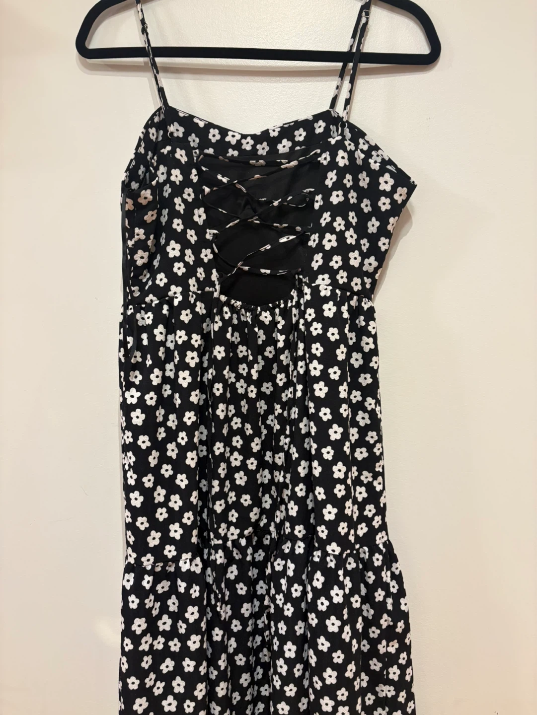 Black and White Floral Daisy Tiered Dress - photo 2