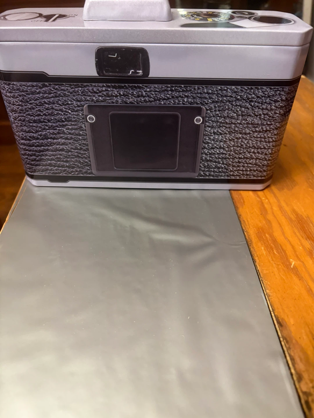 Eurographics 750 pc Puzzle, Camera Tin - photo 3