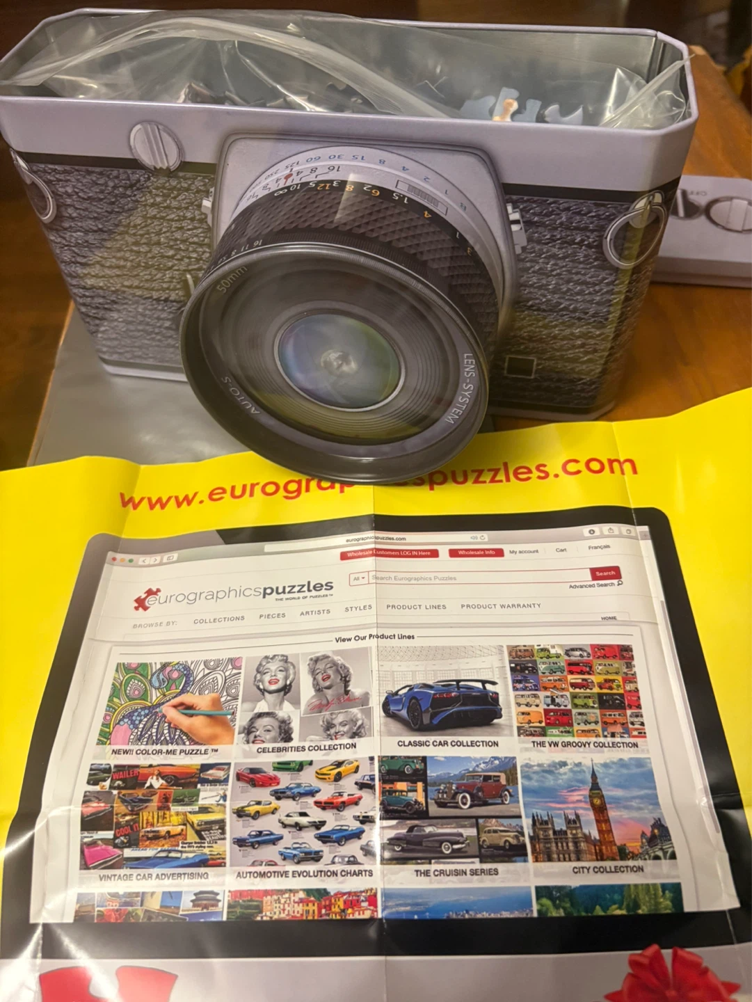 Eurographics 750 pc Puzzle, Camera Tin - photo 2