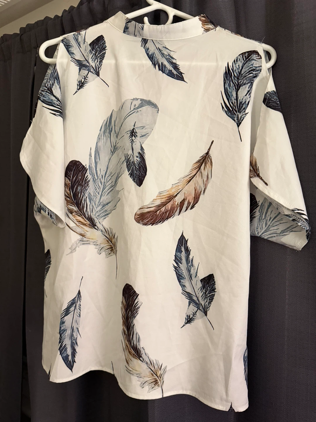 SHEIN Feather Print Blouse - Size M - photo 2