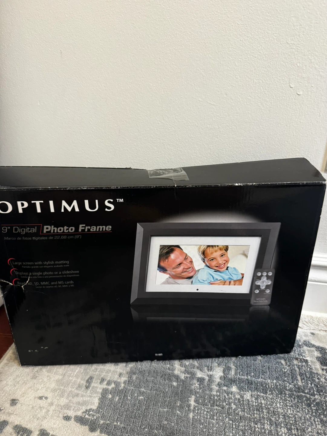 Optimus 9" Digital Photo Frame