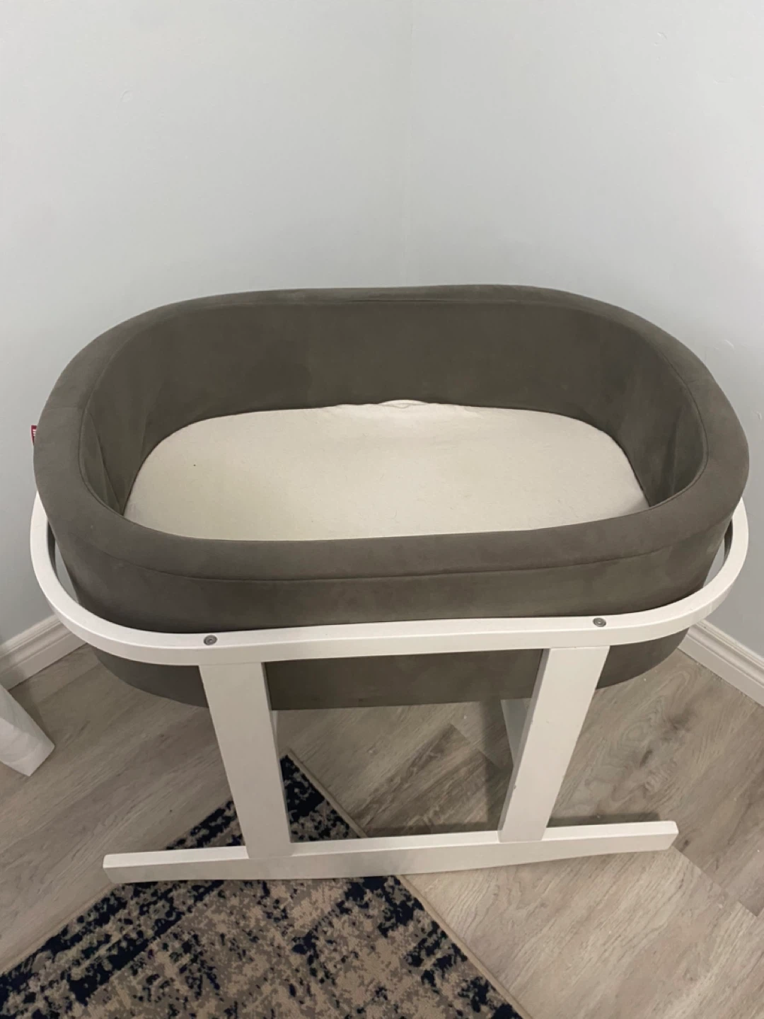 Baby Bassinet with Stand - photo 2