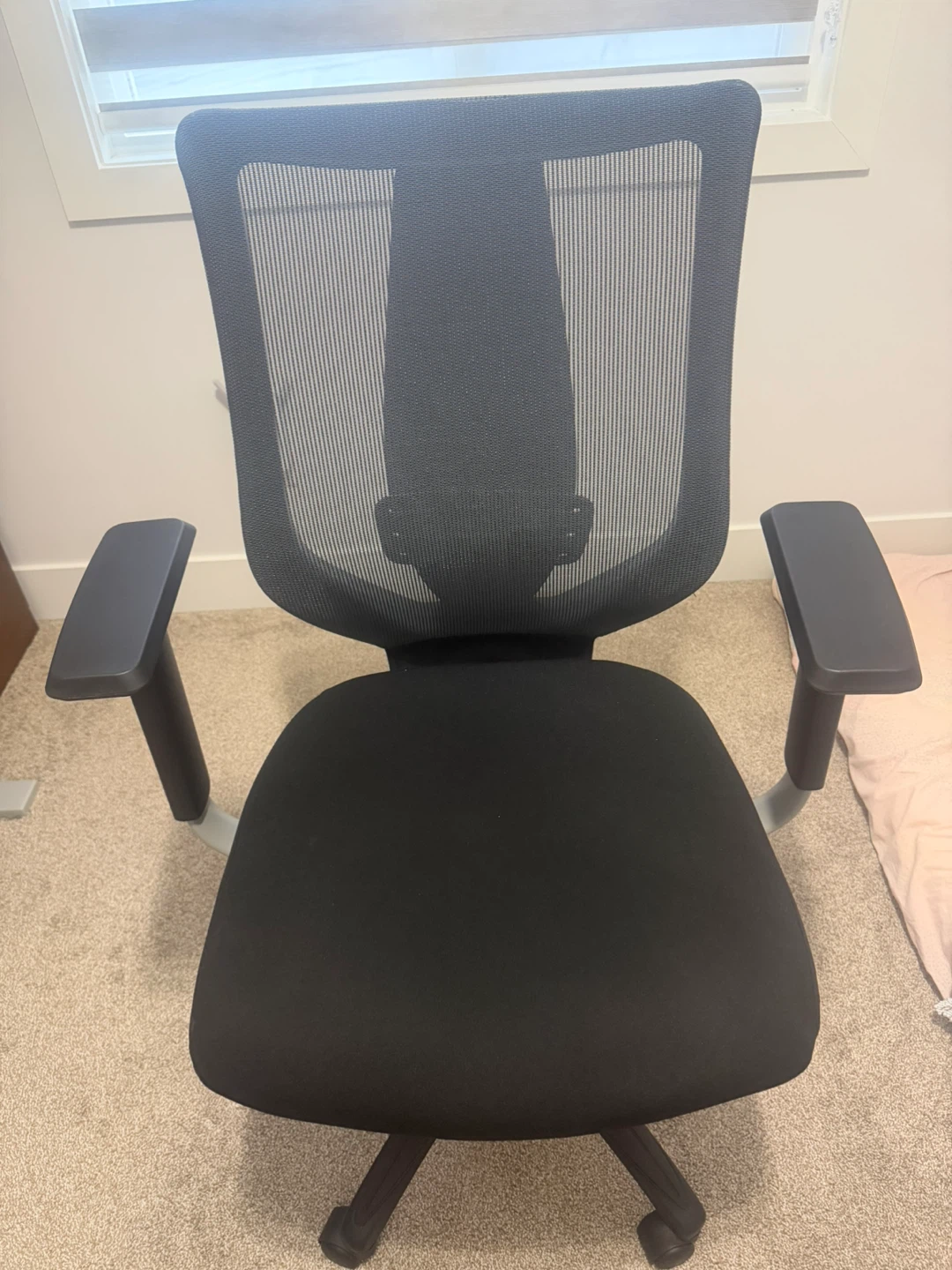 Ergonomic Mesh Office Chair - photo 2