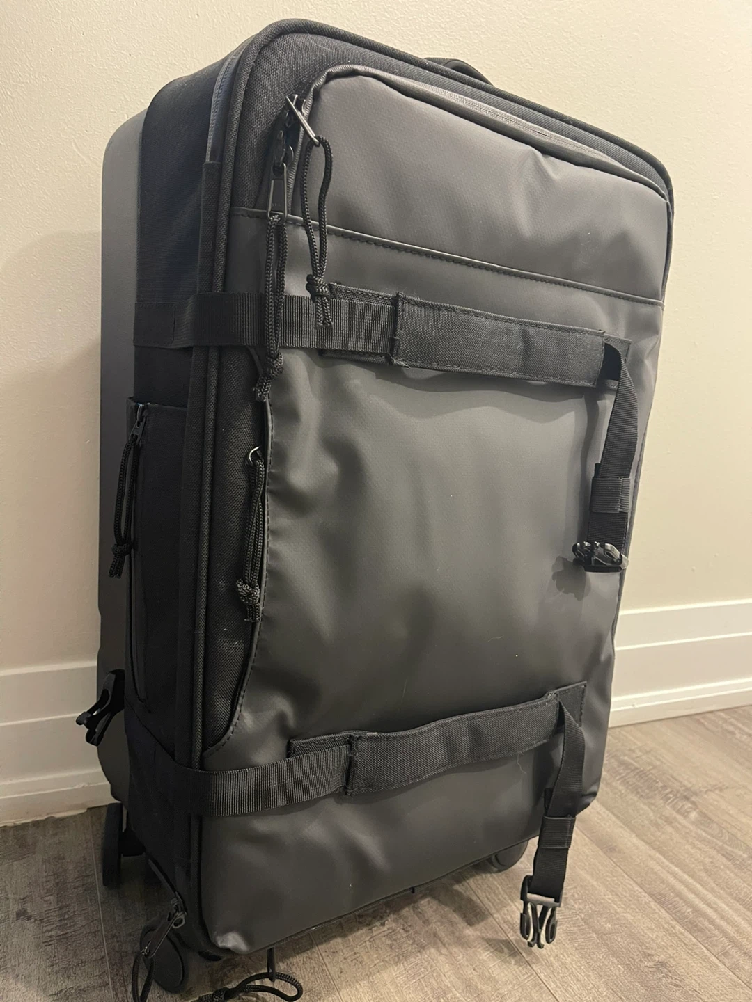 TASSKI Luggage