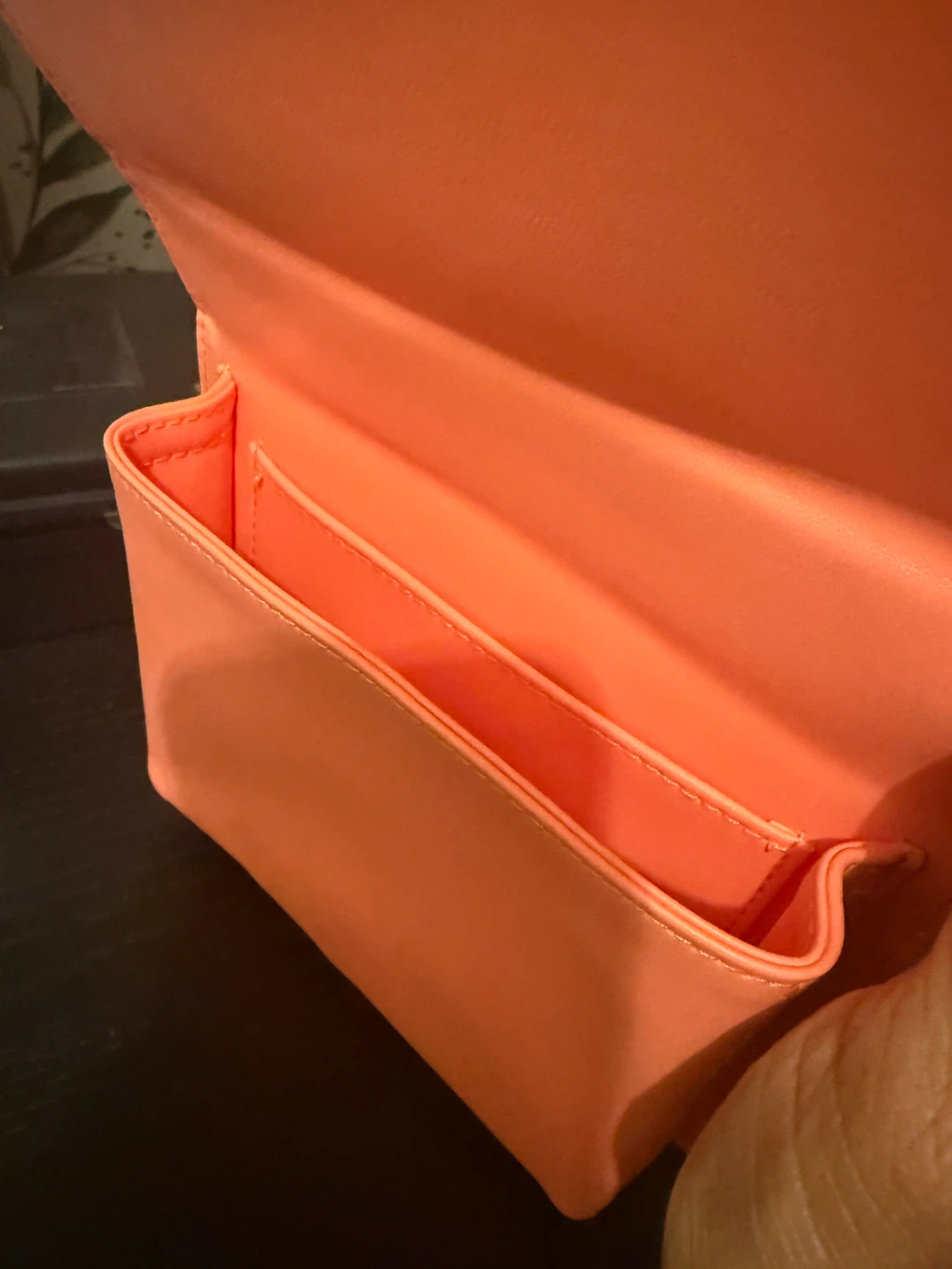CHANEL BEAUTÉ Clutch Pouch - photo 2