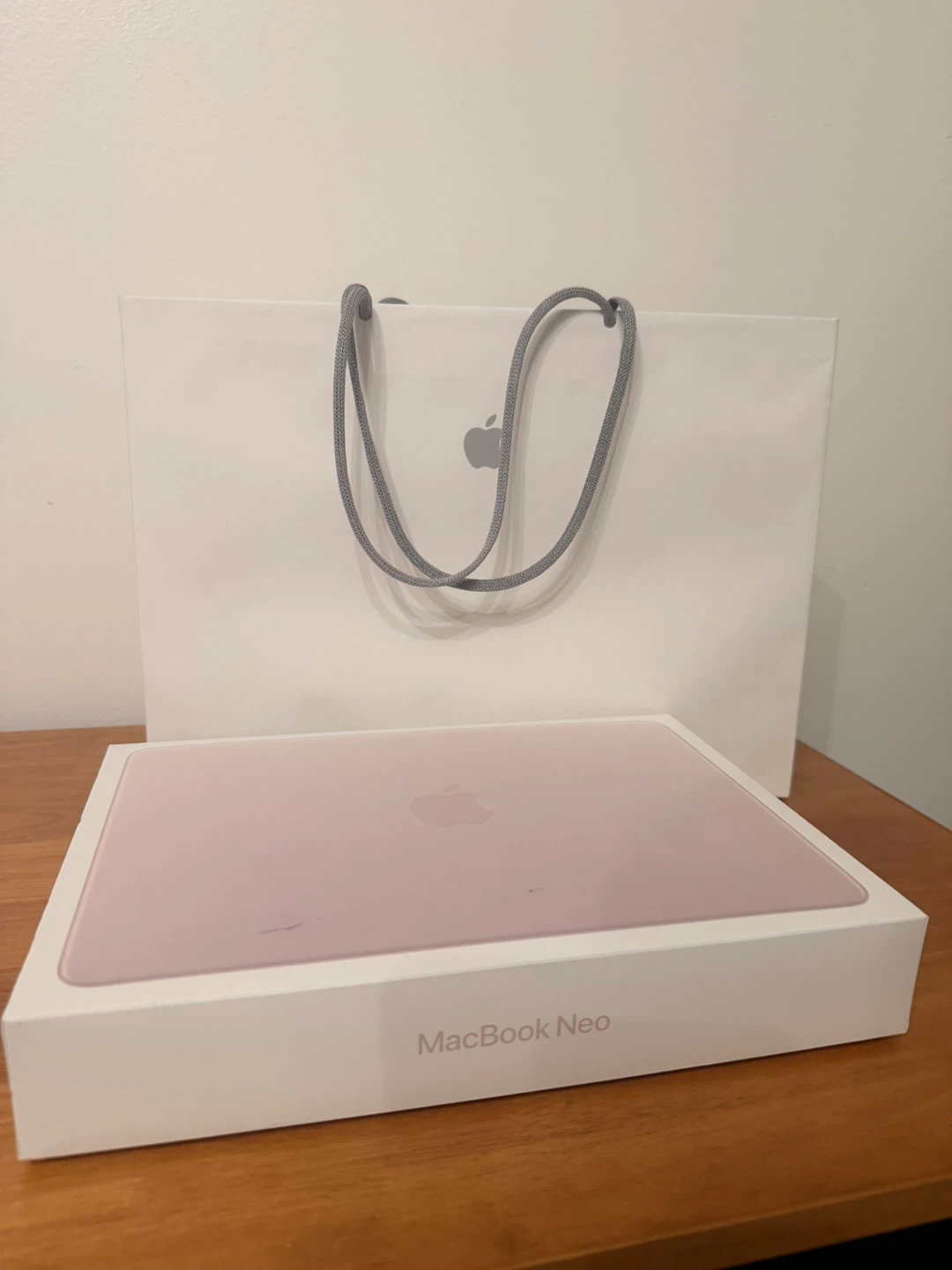 NEW ‼️ Apple MacBook Neo Laptop PINK 🩷