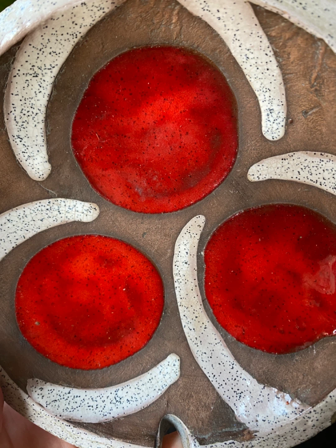 Handmade Ceramic Ashtray with Red Accents - Marilla Canada - photo 5