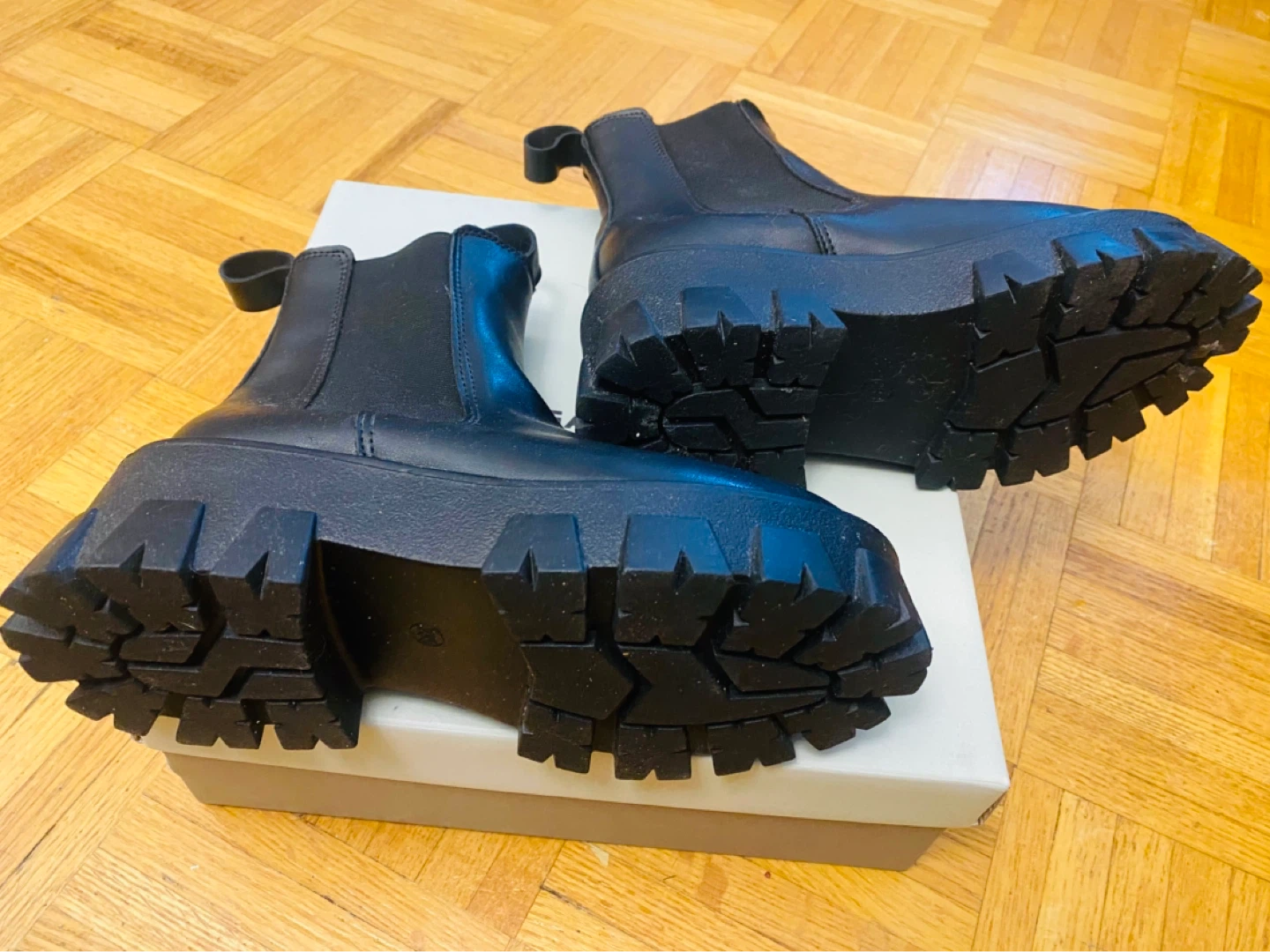 Black Boots with Chunky Sole - photo 3
