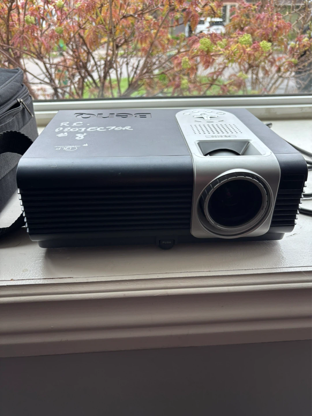 BenQ RC Projector with Carrying Case