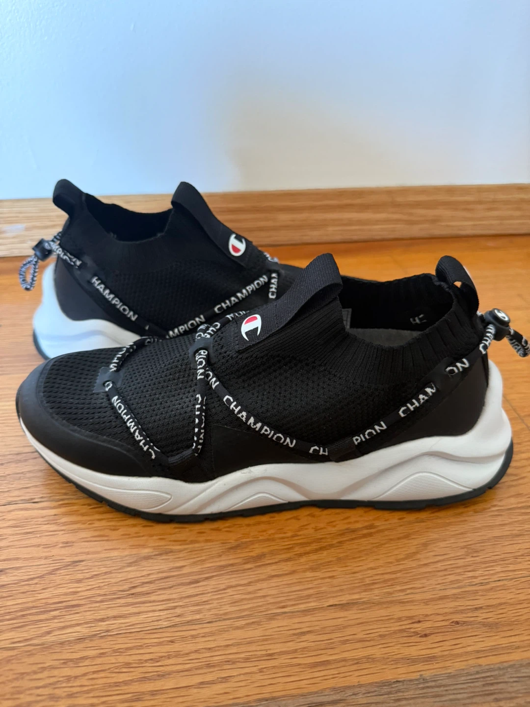 Champion Slip-On Running Shoes Women’s Size 8.5 - photo 2