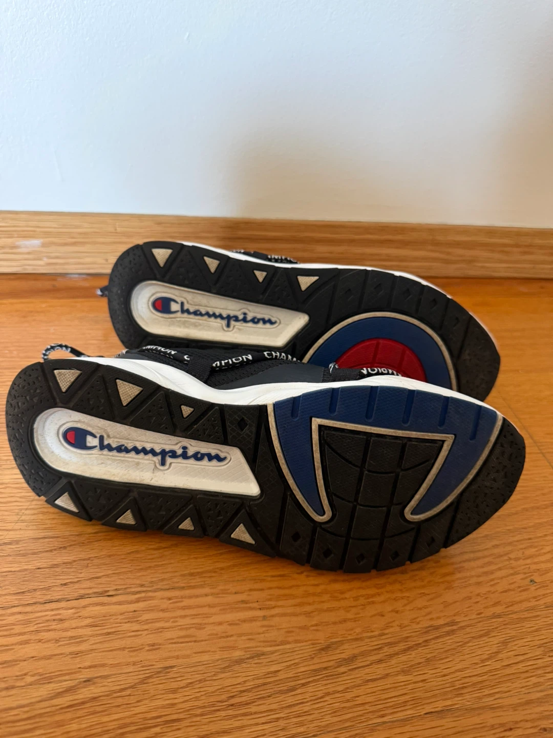 Champion Slip-On Running Shoes Women’s Size 8.5 - photo 4