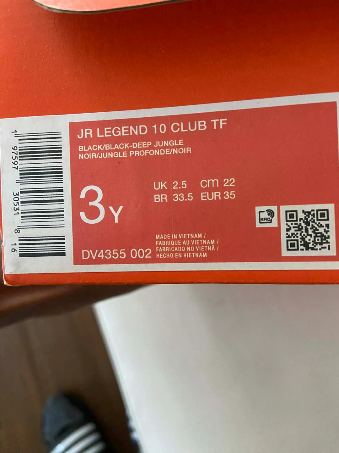 Nike Jr Legend 10 Club TF Soccer Cleats - Black, Youth Size 3Y - photo 3