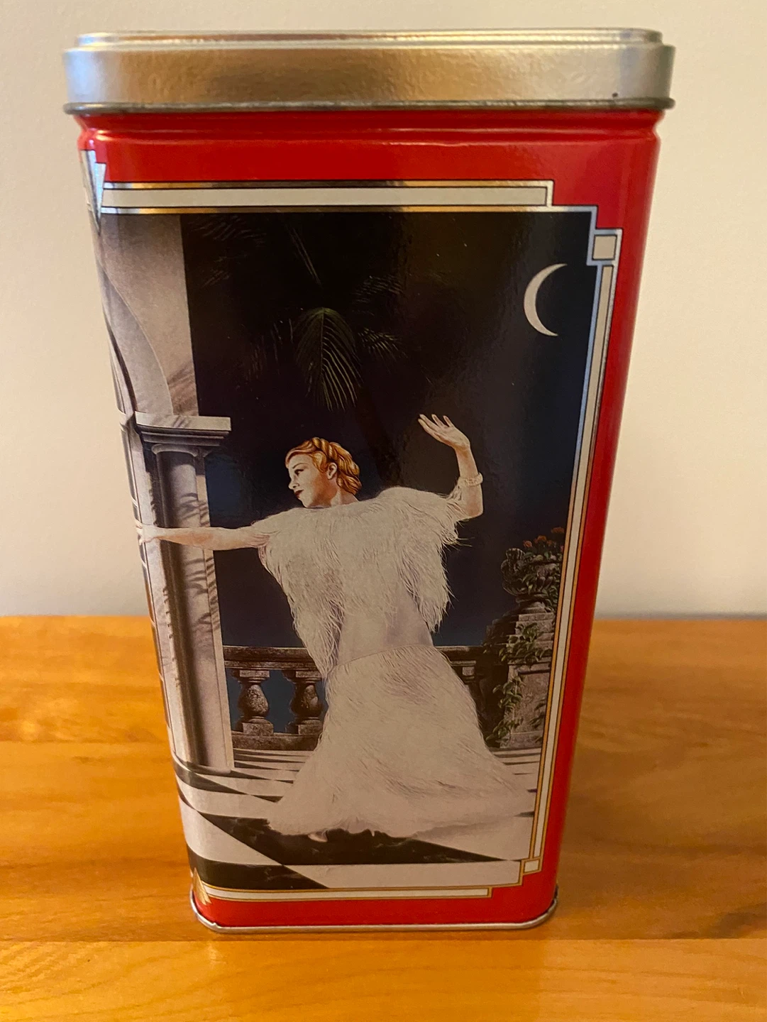 2 Vintage “Christie’s” Tins - photo 3