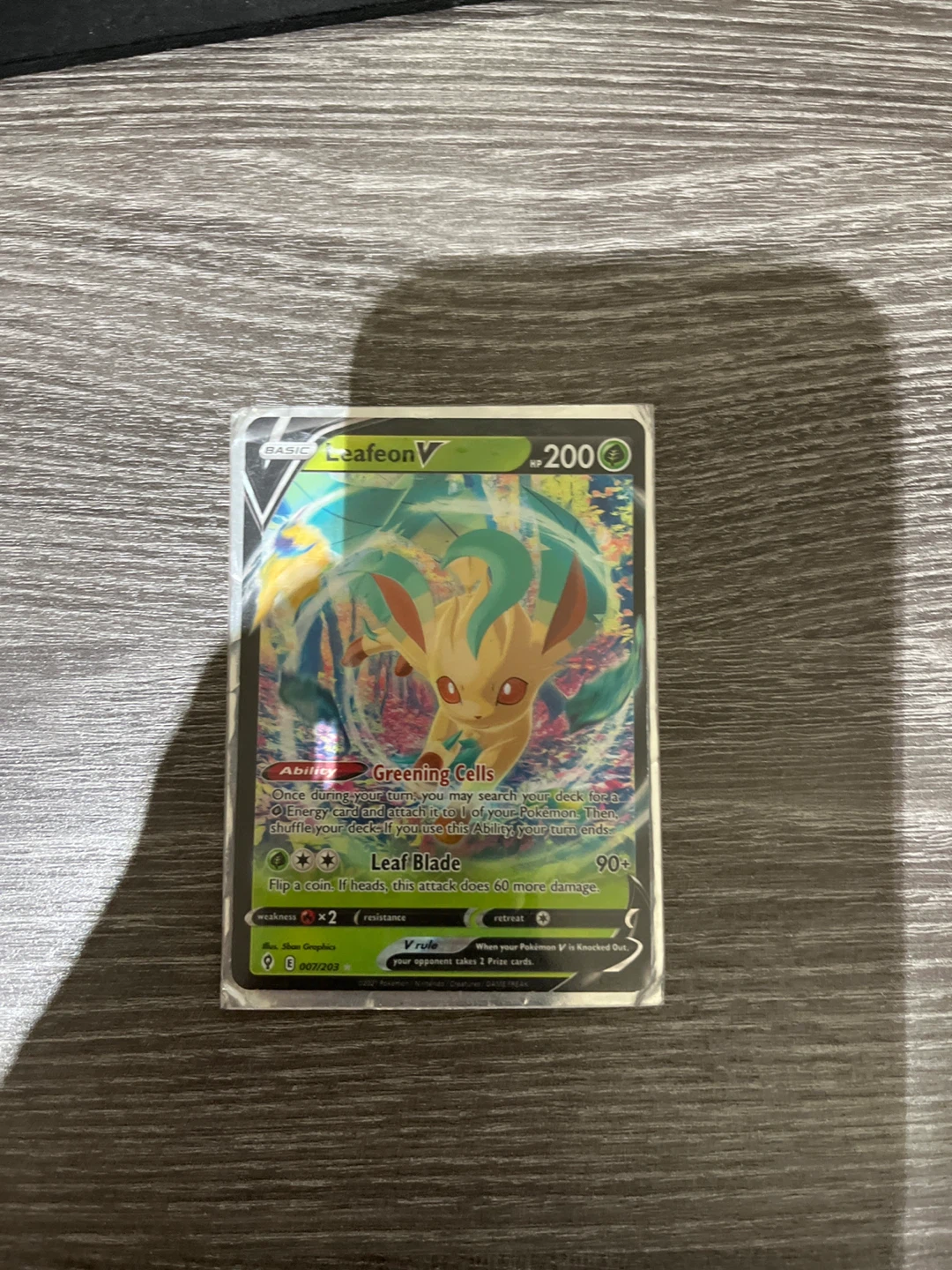 Pokemon Leafeon V Card