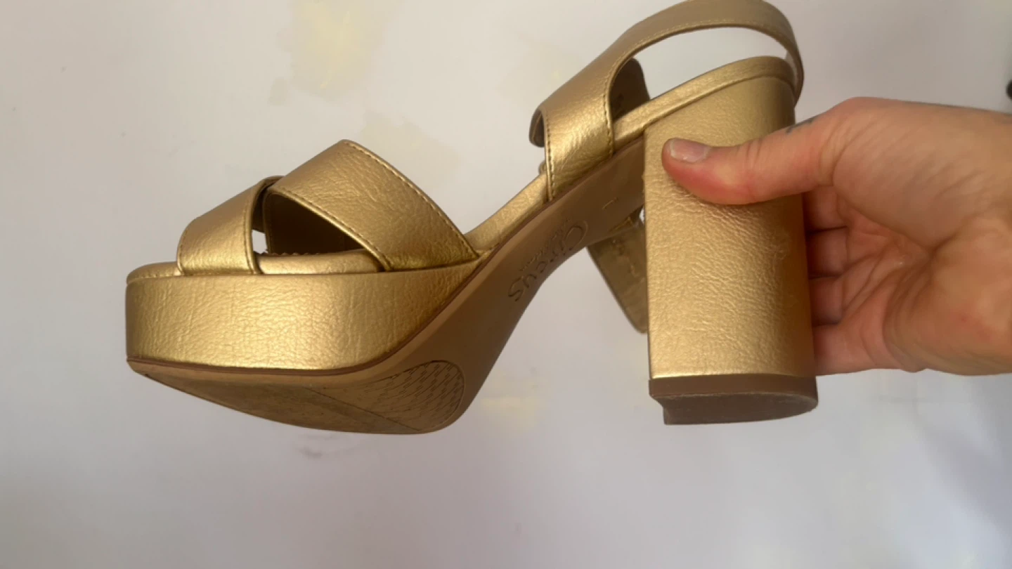 Circus by Sam Edelman Gold Platform Heels - photo 4