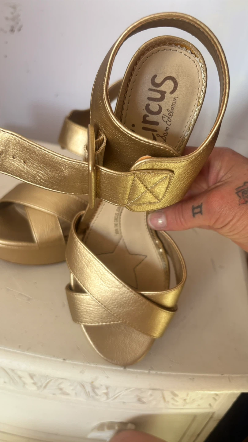 Circus by Sam Edelman Gold Platform Heels - photo 3