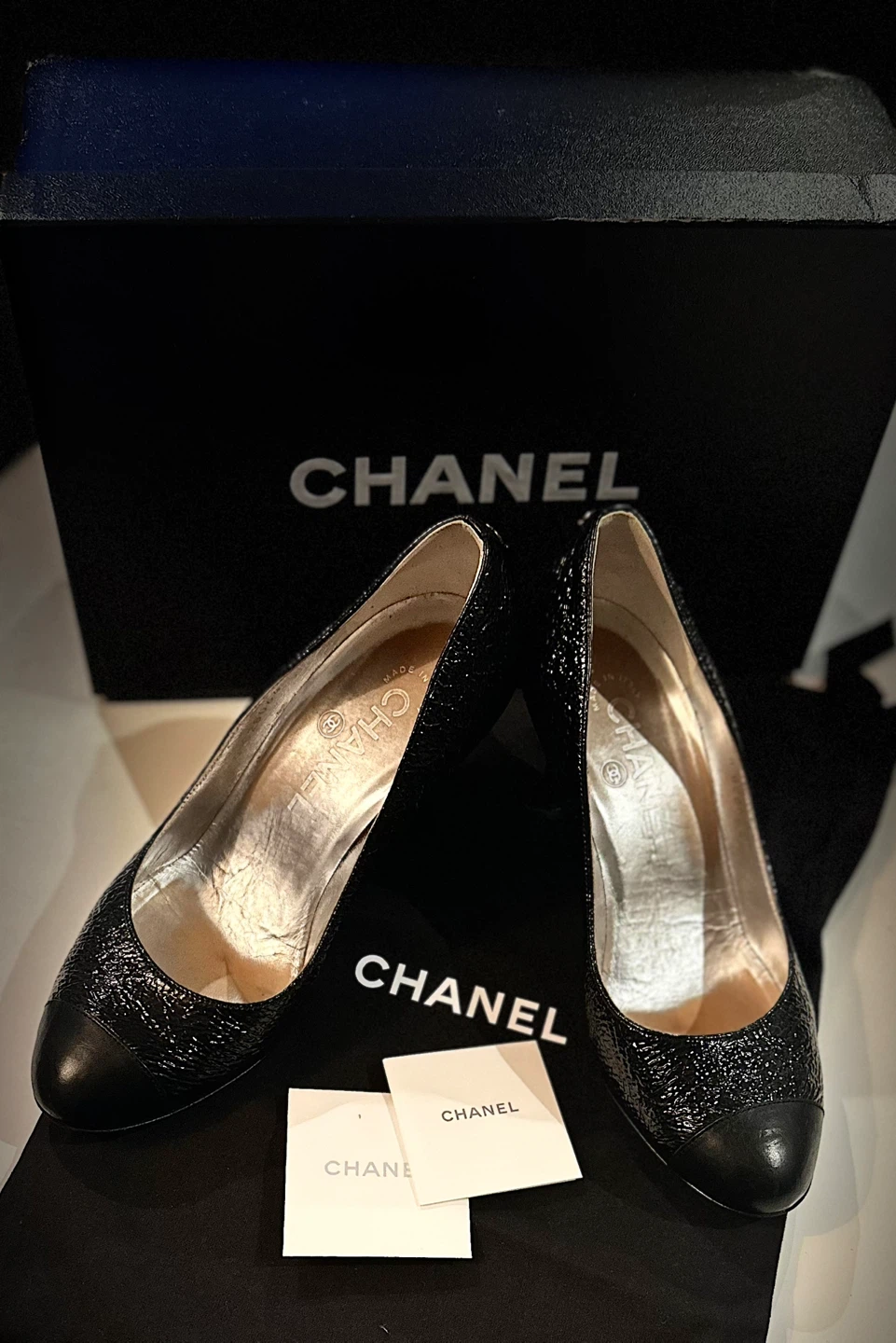 CHANEL Black Patent Leather Cap Toe Heels - photo 2