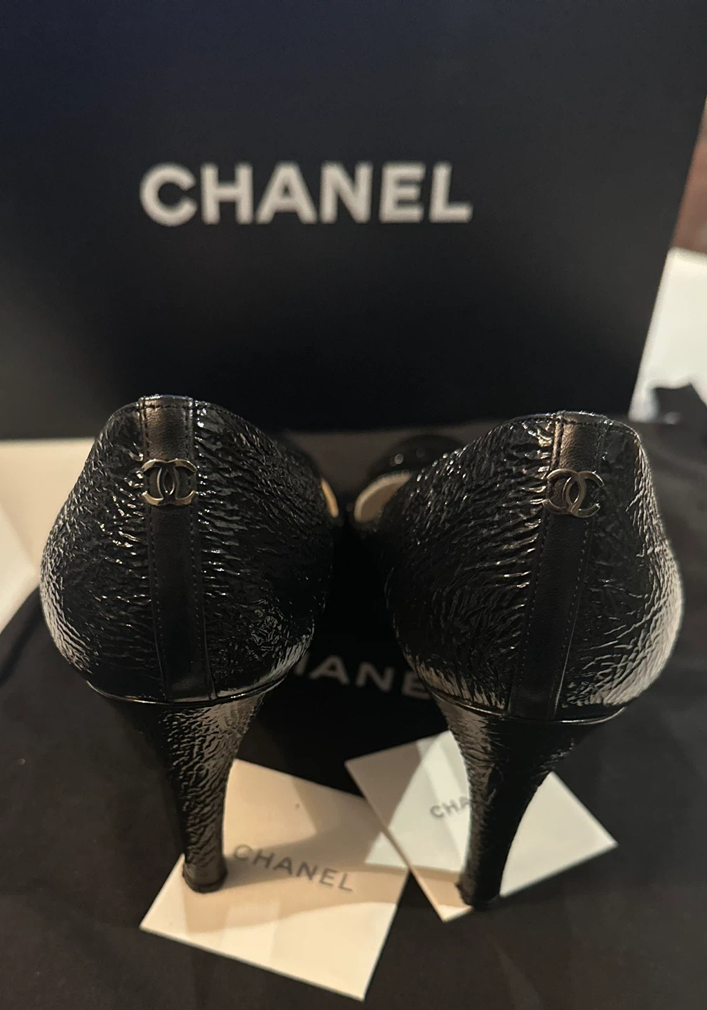 CHANEL Black Patent Leather Cap Toe Heels - photo 5