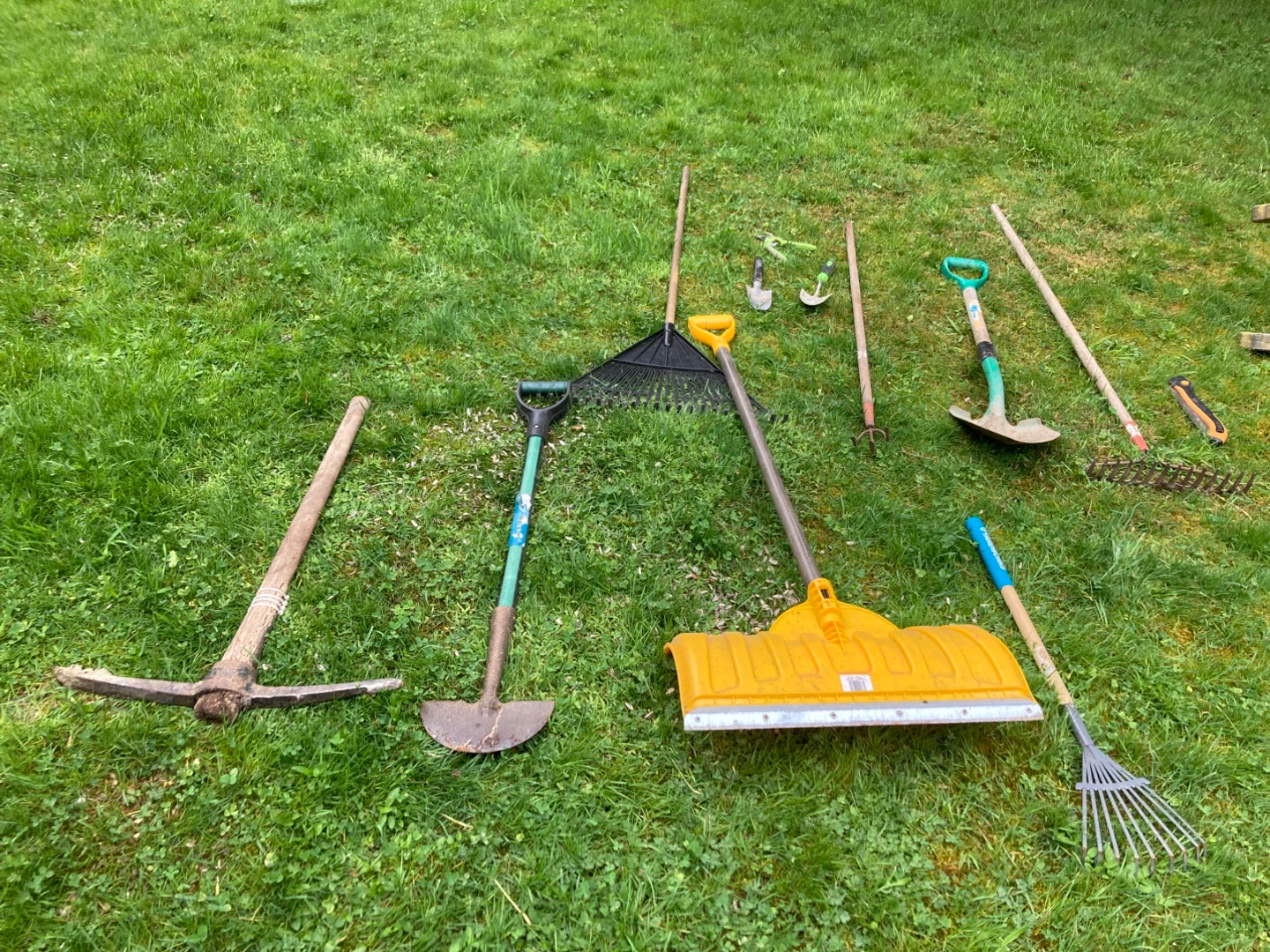 Yard Work Equipment Bundle - photo 3