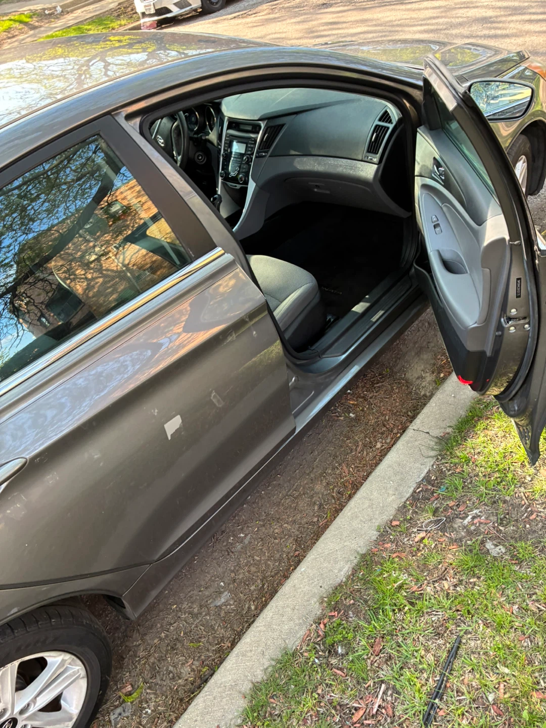 Hyundai Sonata Sedan - photo 4