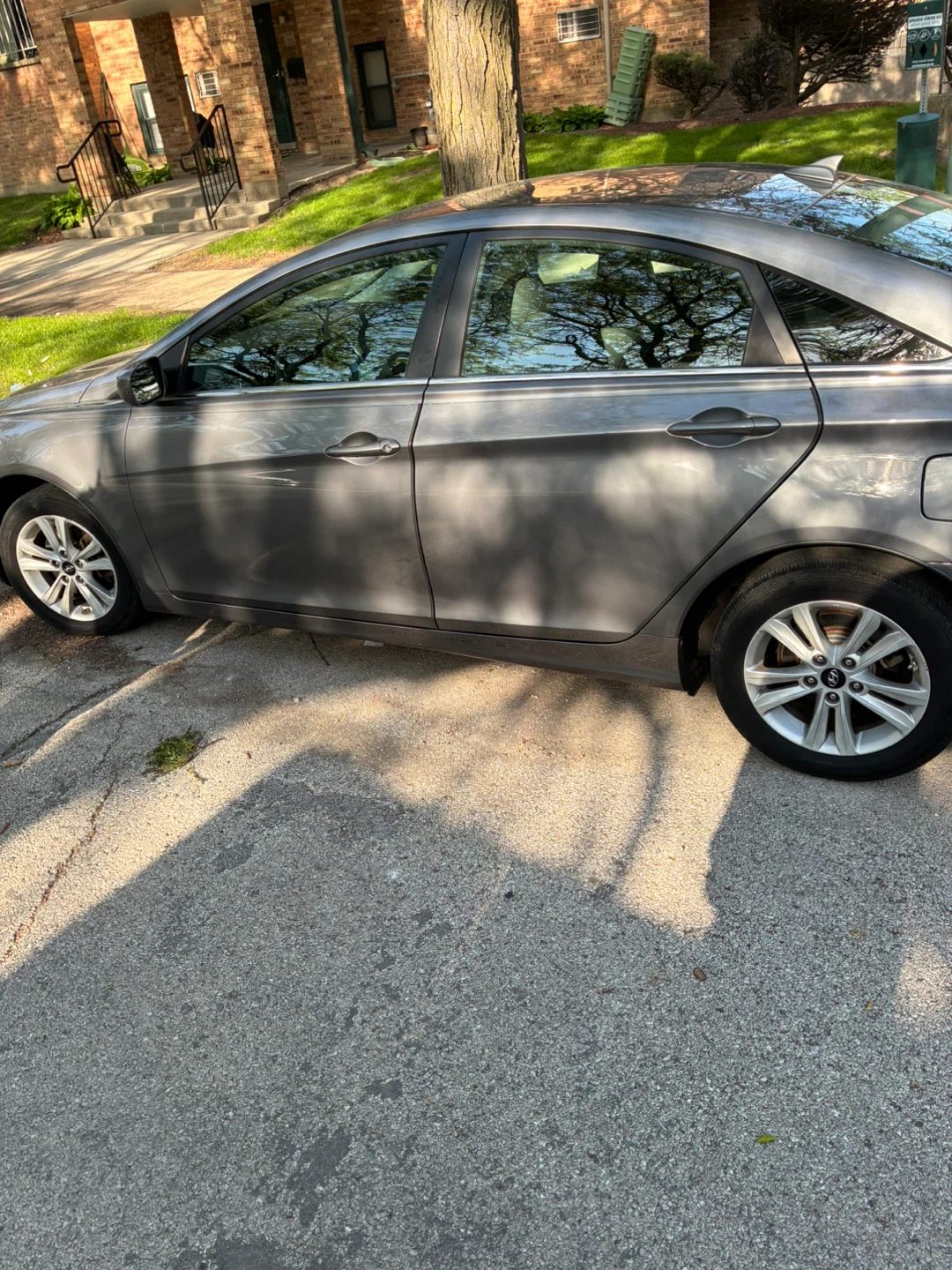 Hyundai Sonata Sedan - photo 2