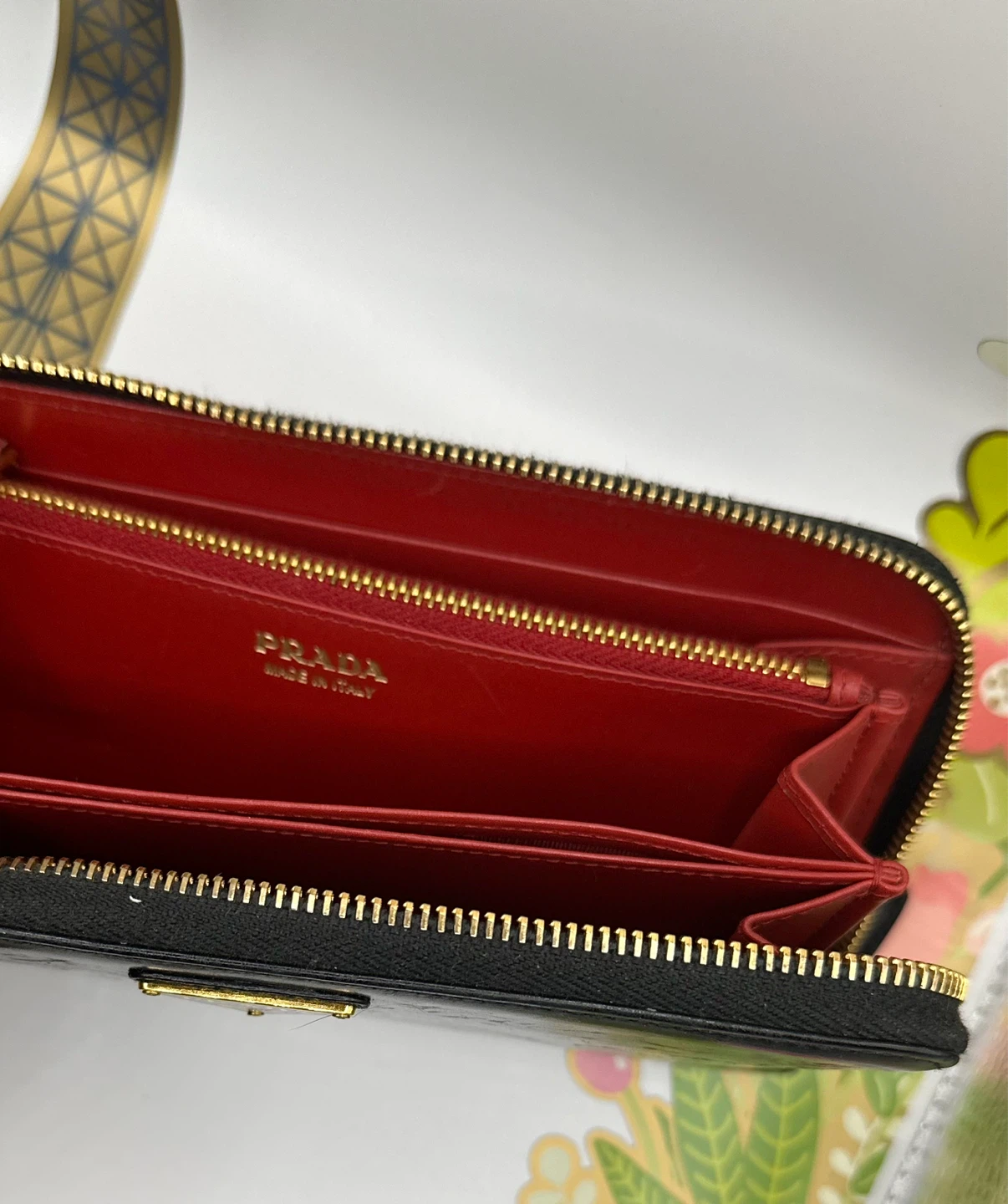Prada Black Saffiano Leather Zip Around Wallet - photo 3