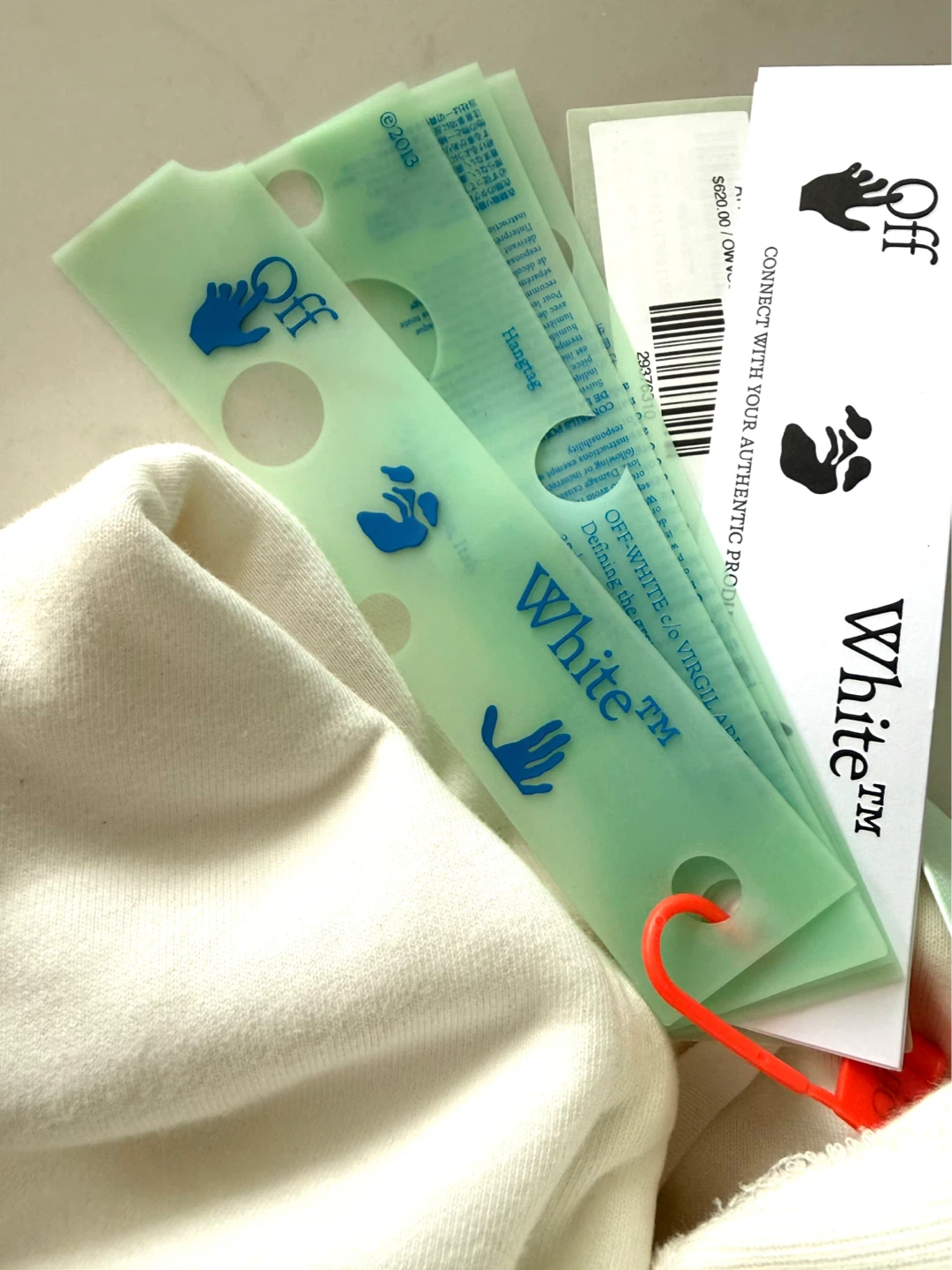 $185 Off-White UNWORN W/ TAGS White Graphic Hoodie Size Medium - photo 2