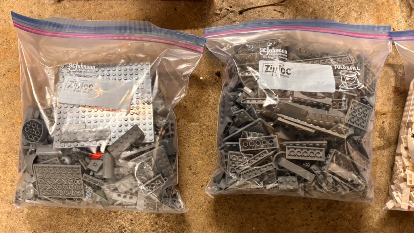 Bulk sorted Lego 30+ pounds - photo 2