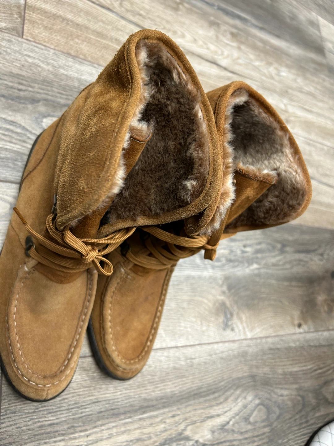 Brown Suede Fur Lined Winter Boots - photo 2