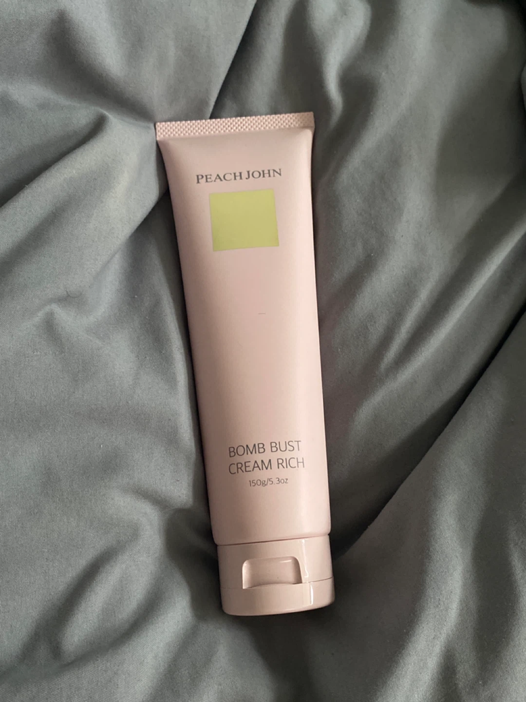 Peach John Bomb Bust Cream Rich 150g
