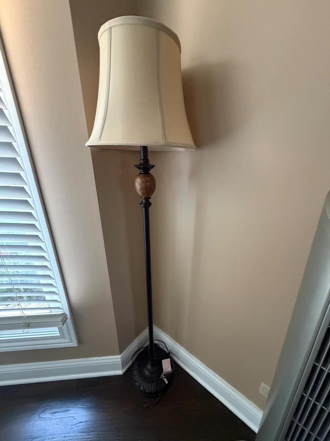 Vintage Floor Lamp - photo 2