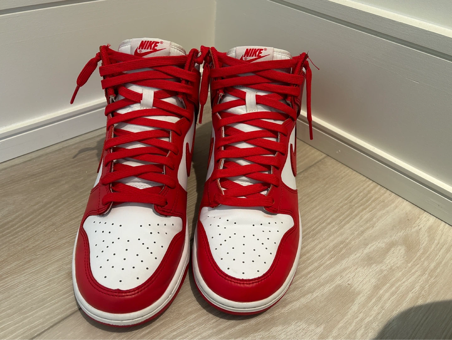 Nike Dunk High Red White Sneakers - photo 3