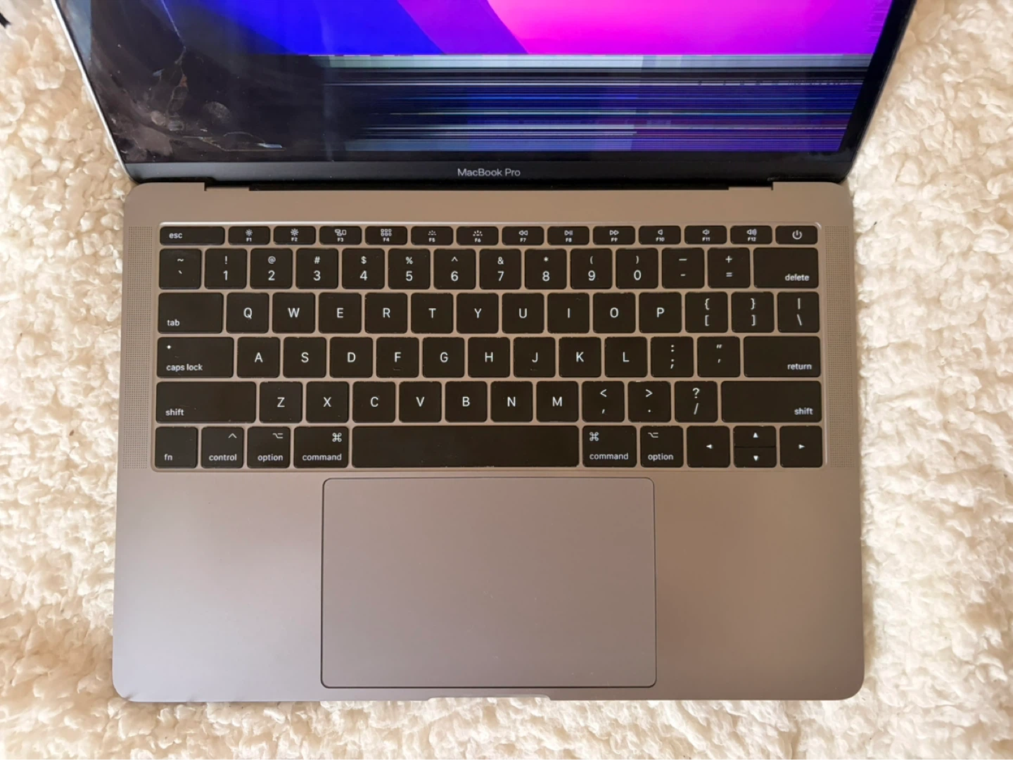MacBook Pro (13-inch, 2016, Two Thunderbolt 3 ports) - photo 3