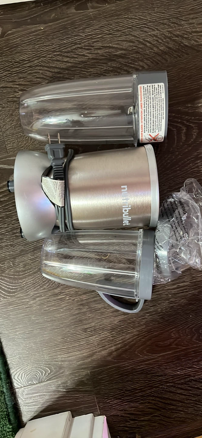 NutriBullet 600W High-Speed Blender | Upgraded Large Cup Set